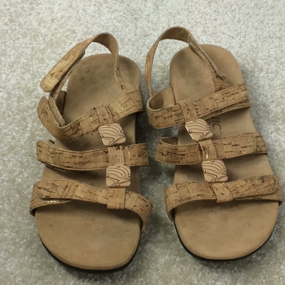 Vionic Size 10 Orthoheel sandals beige/cork